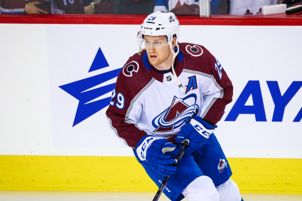 NHL冰球 - 周一NHL赔率、预测和10月17日所有9场比赛的分析
