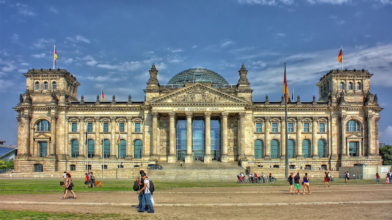 Glücksspielbehörde, GlüNeuRStV, Lottoland - 德国博彩监管机构对互联网服务供应商,封锁Lottoland或支付经济处罚