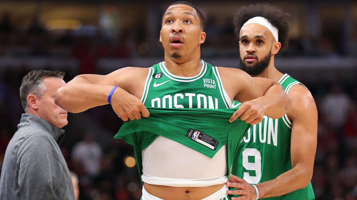 NBA - 看吧,乔-马祖拉和格兰特-威廉姆斯被驱逐出场，凯尔特人队在公牛队面前失去了19分的领先优势，成为本赛季的首场失利