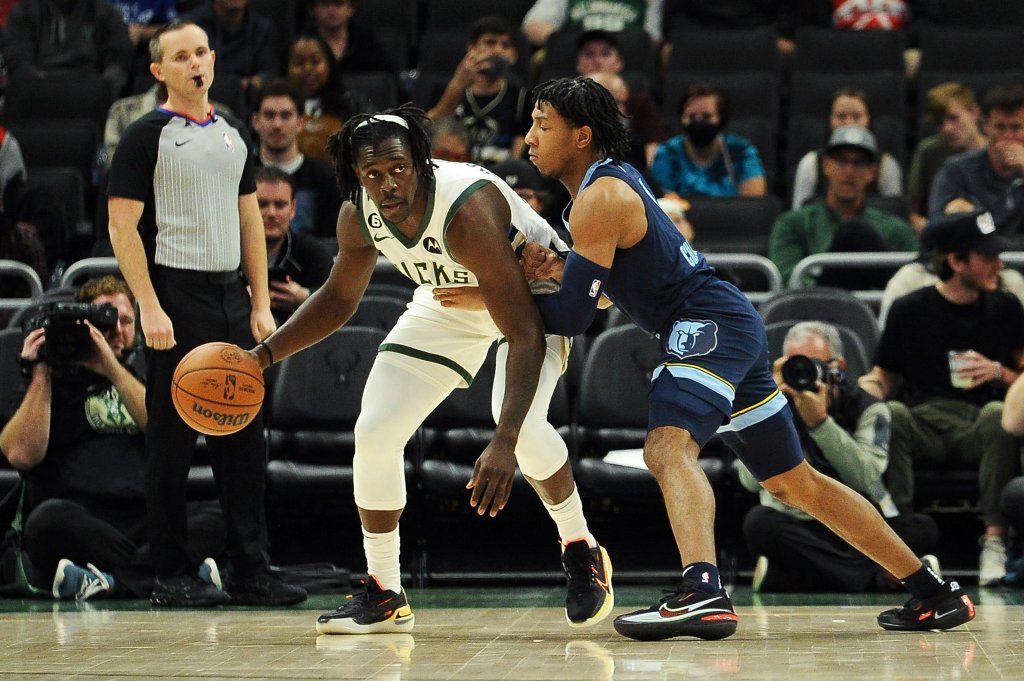 NBA篮球 - 10月20日NBA球员得分：雄鹿VS六人，快船VS湖人