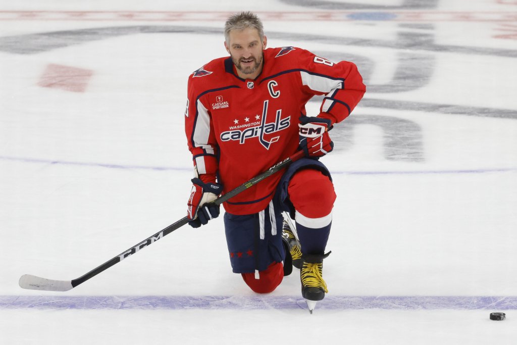 NHL冰球 - 布鲁斯VS首都人的赔率和预测--周三晚上冰球的最佳赌注