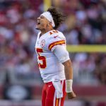 NFL橄榄球 - 泰坦VS酋长得分--周日晚间橄榄球第九周的最佳球队和球员得分赌注